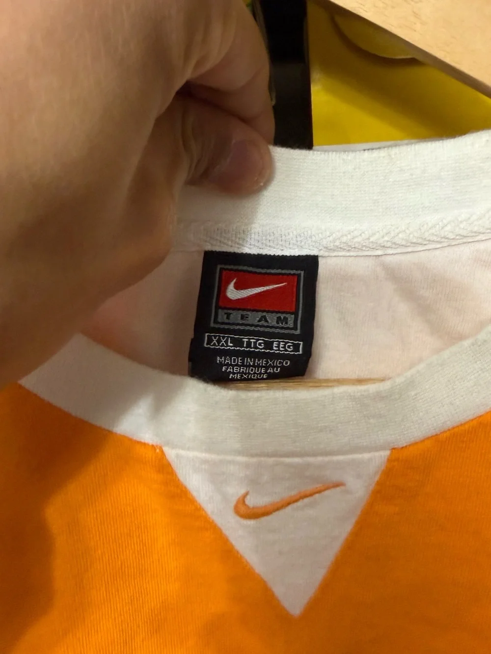 Vintage Tennessee Vols Y2K Nike Center Swoosh Logo TN Volunteers T Shirt Men XXL